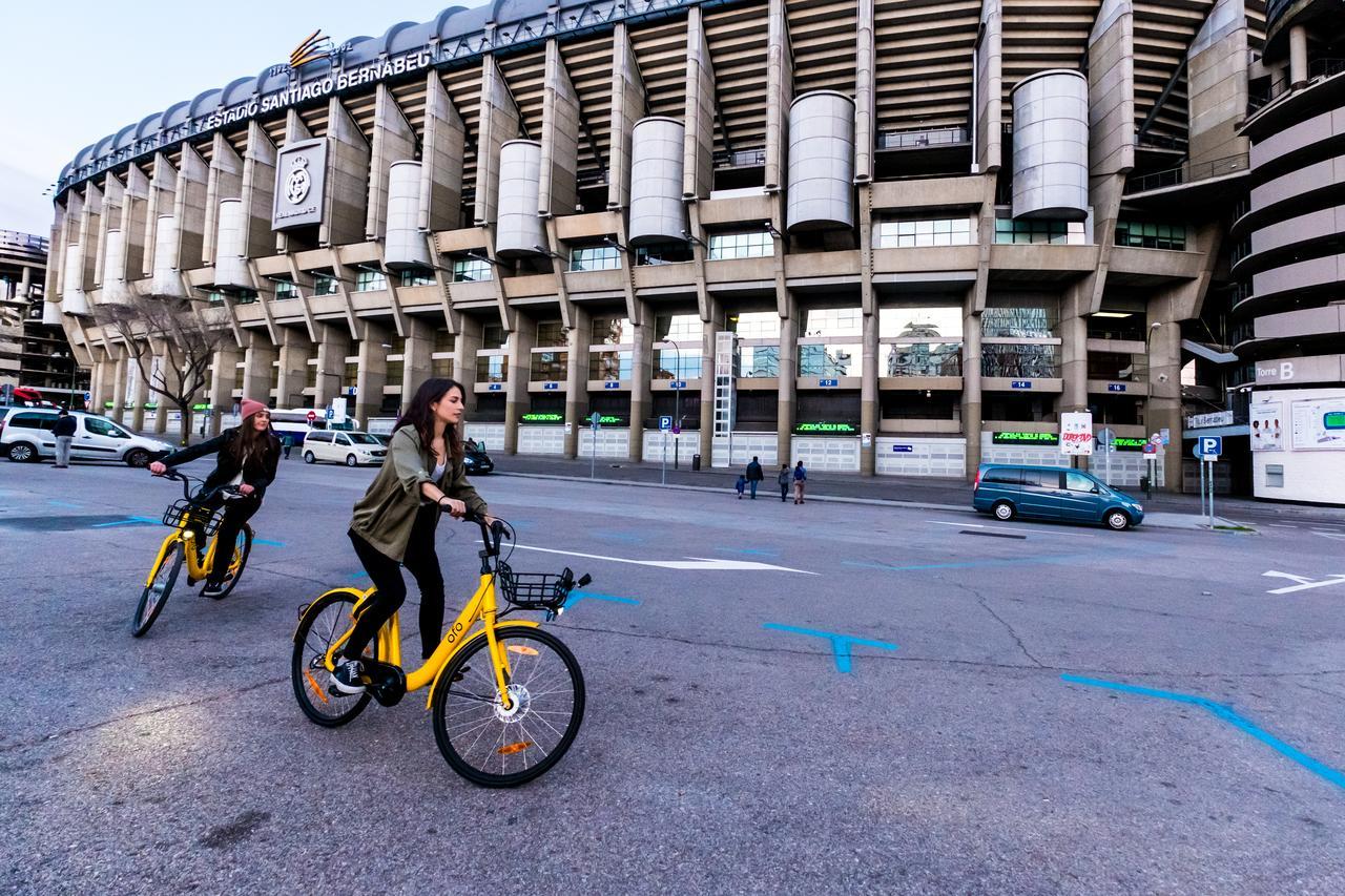 Far Home Bernabeu Madrid Exterior photo